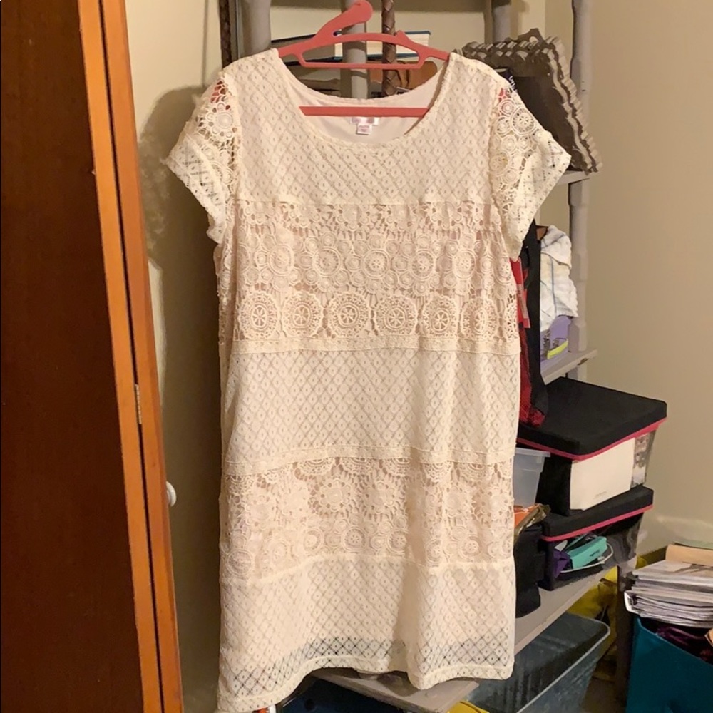 White lace dress